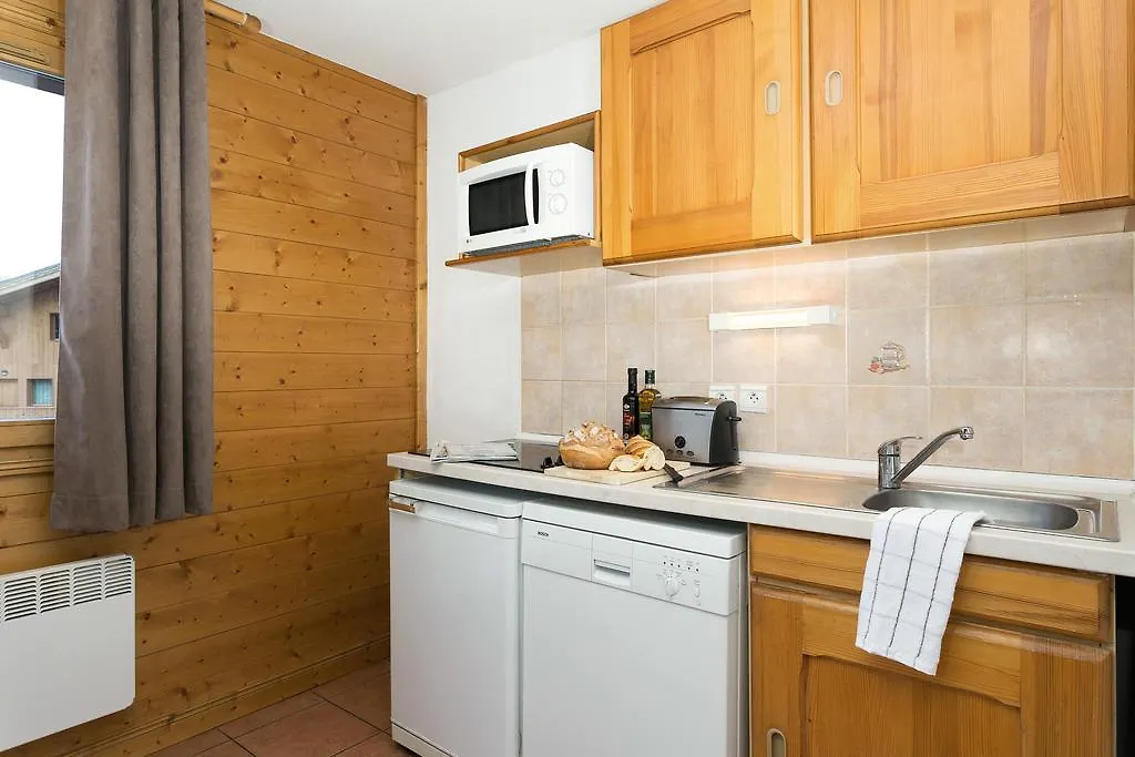 Madame Vacances Les Chalets Du Praz ラ・プラーニュ