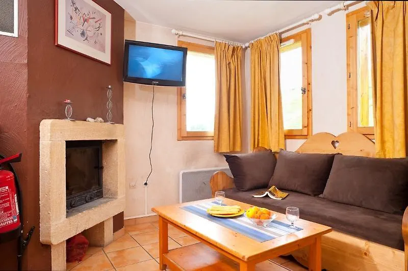 Madame Vacances Les Chalets Du Praz ラ・プラーニュ